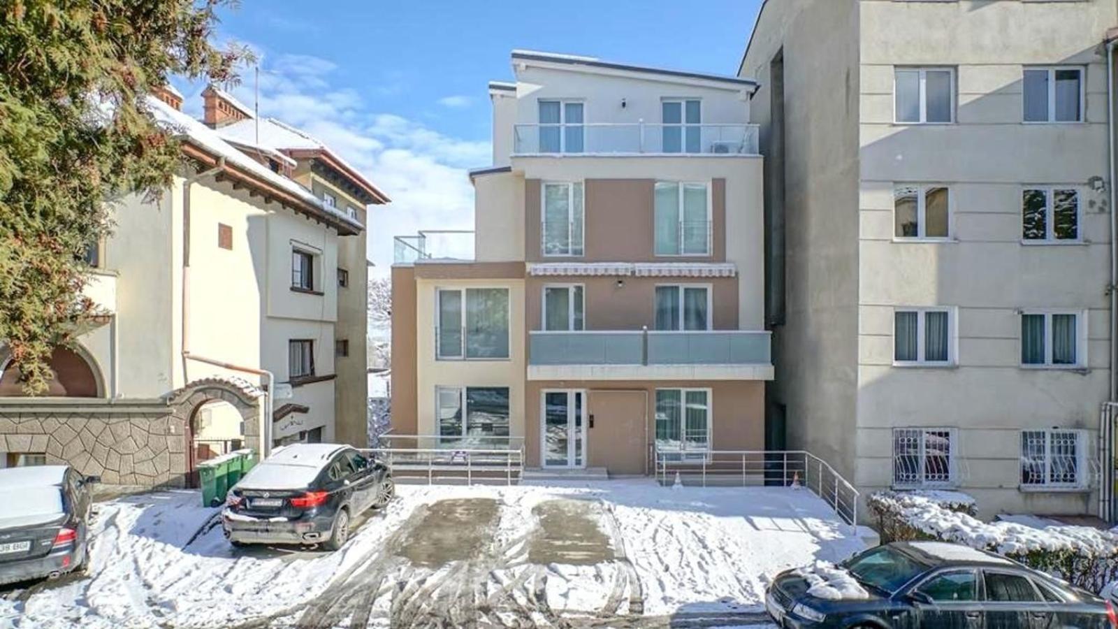 Central Maximus Apartment Braşov Exteriör bild
