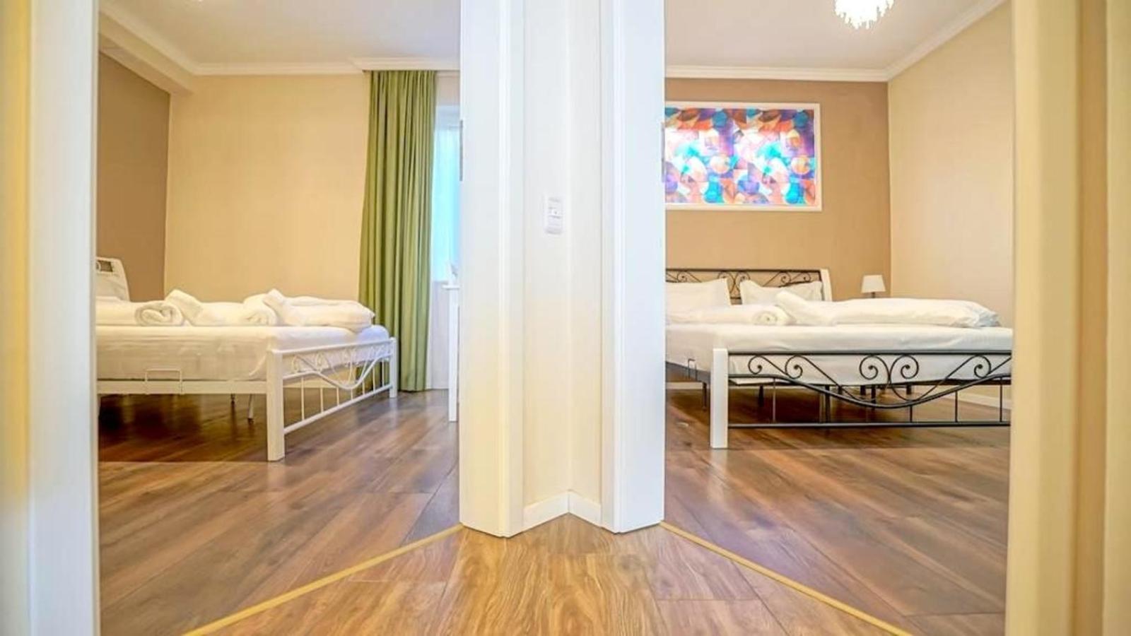 Central Maximus Apartment Braşov Exteriör bild